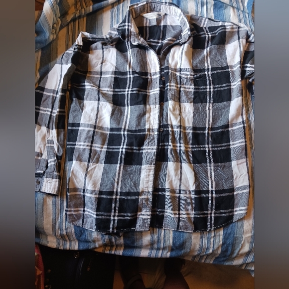 GAP LADIES BOYFRIEND BUTTON DOWN FLANNEL SHIRT SIZE XL - Picture 3 of 3